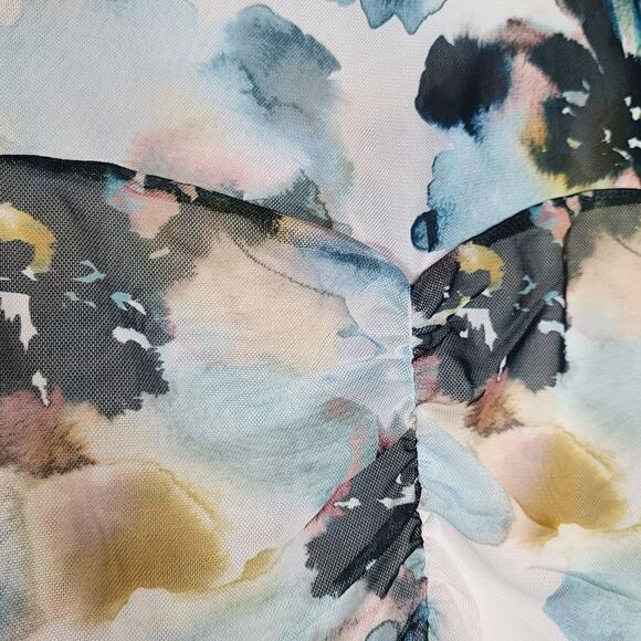 3X 22W 24W Torrid Blue Floral Stretch Mesh Crew Neck Ruched Top Sweetheart blue - Picture 3 of 7